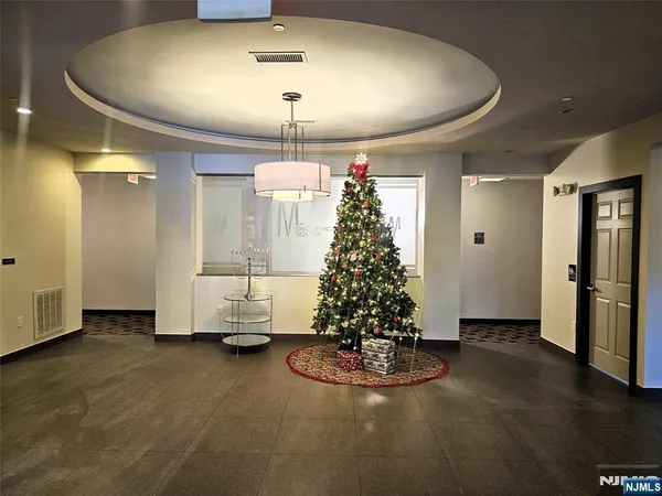 $599,000 | 1121 Riverview Avenue, Unit 121, Englewood, NJ 07631