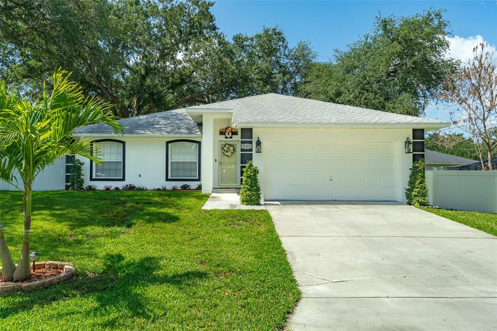 930 Hicks Road Lakeland, FL 33813 - Photo 1 of 22