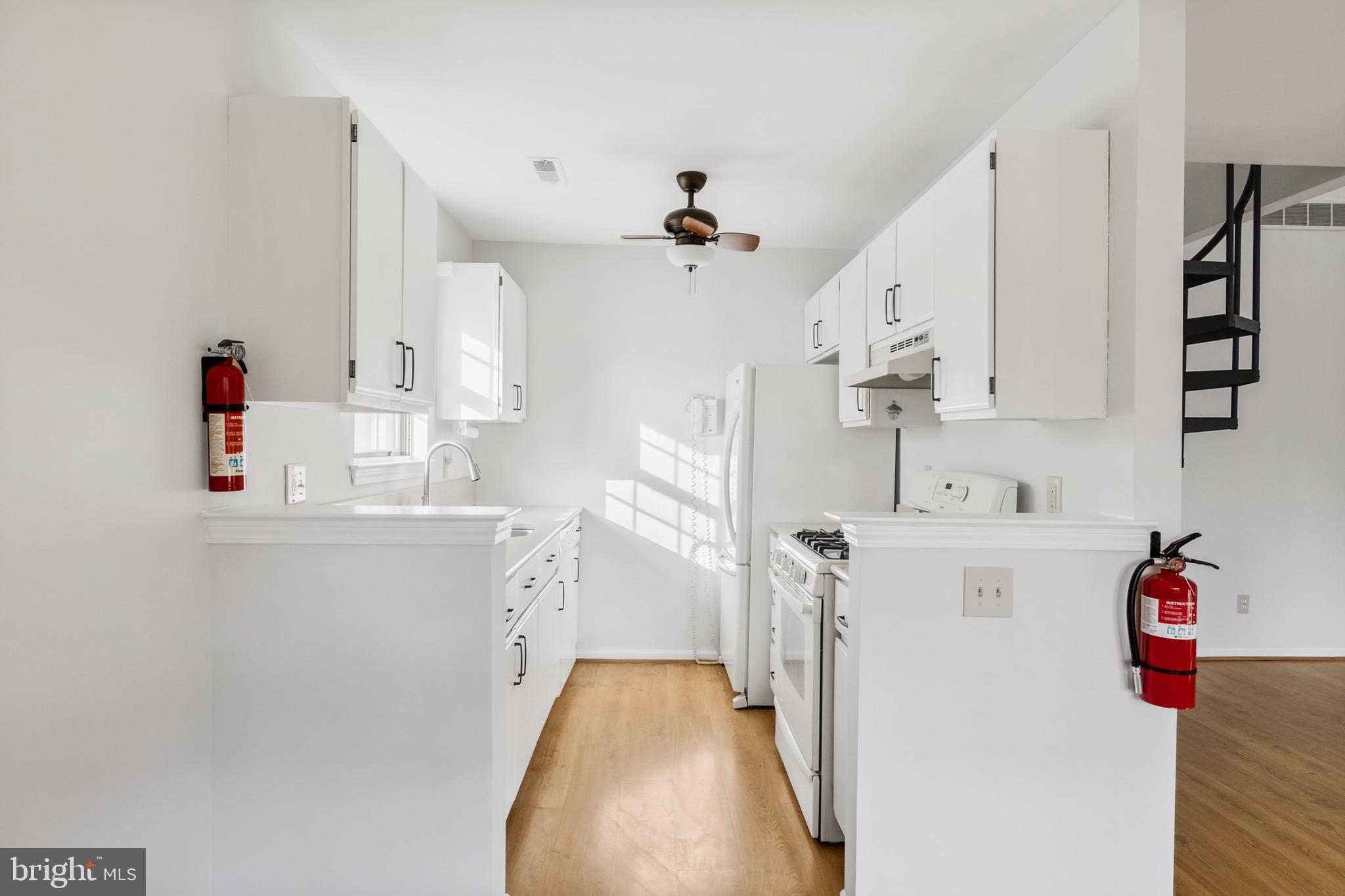 411 Tavistock Road Cherry Hill, NJ 08034 - Photo 8 of 30 Kitchen
