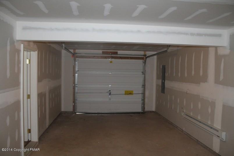 2170 Titania Road Tobyhanna, PA 18466 - Photo 20 of 21 Garage