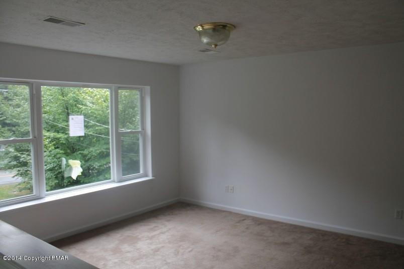 2170 Titania Road Tobyhanna, PA 18466 - Photo 3 of 21 Living room (view 2)