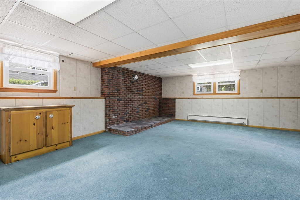 335 Pelham Road Dracut, MA 01826 - Photo 24 of 30