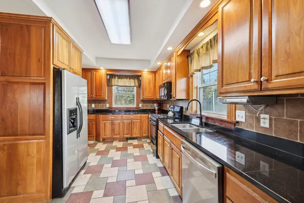 $499,900 | 2306 North Ferry Street, Anoka, MN 55303