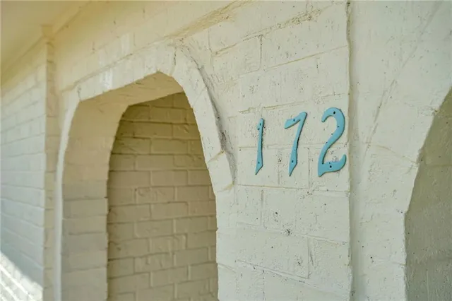 $245,000 | 172 Winnona Drive, Westwego, LA 70094