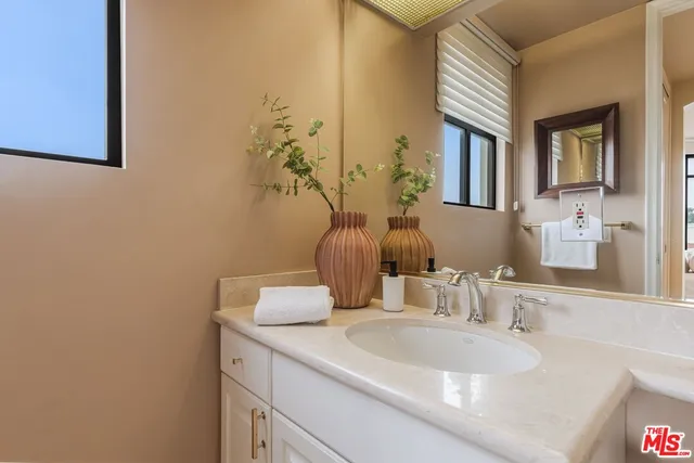 $1,495,000 | 11847 Gorham Avenue, Unit 410, Los Angeles, CA 90049