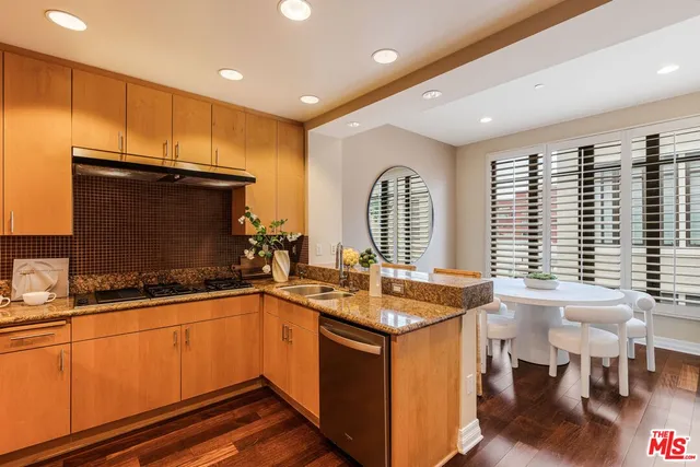 $1,495,000 | 11847 Gorham Avenue, Unit 410, Los Angeles, CA 90049