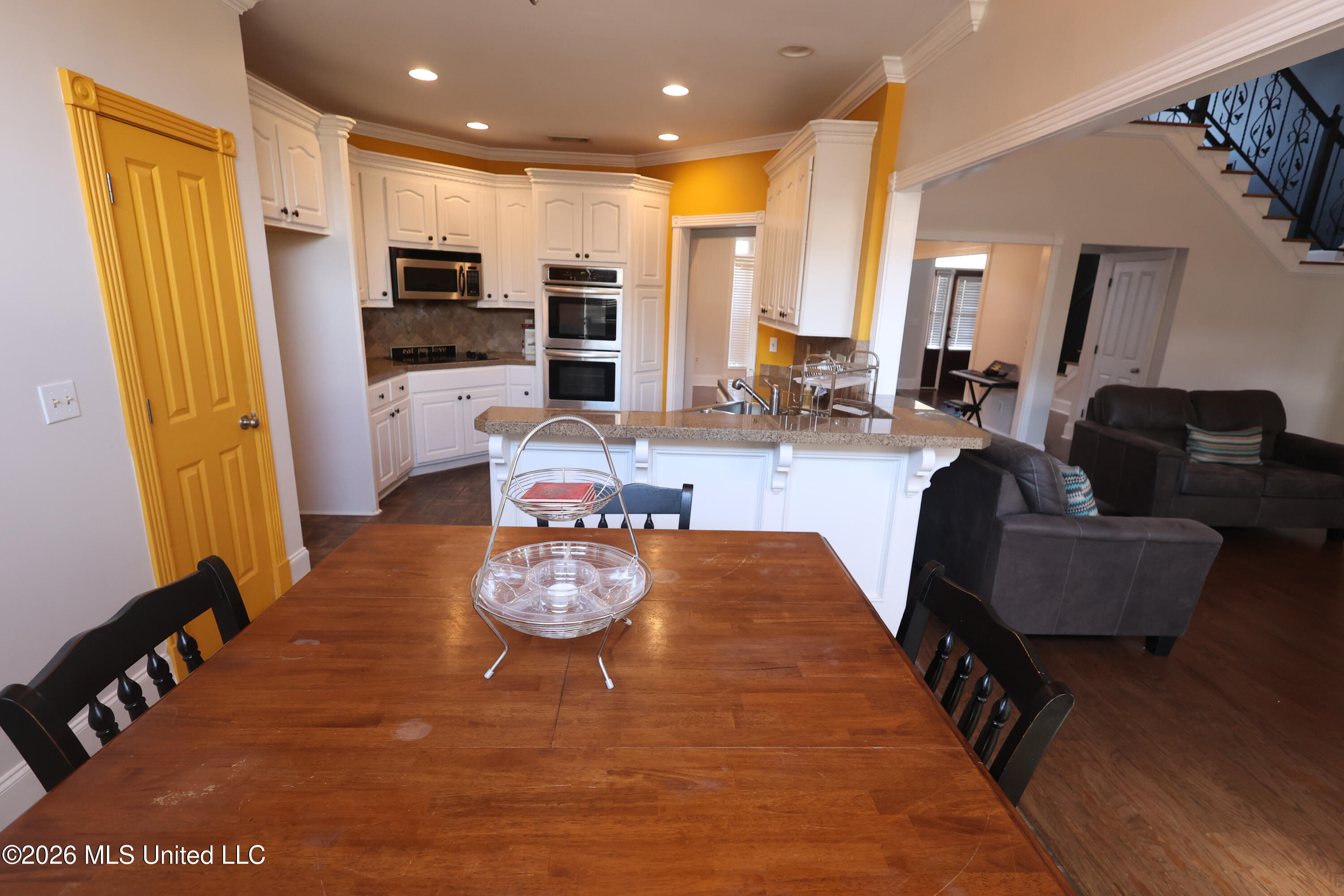 402 Provision Parkway Brandon, MS 39042 - Photo 26 of 54 eat in kitchen