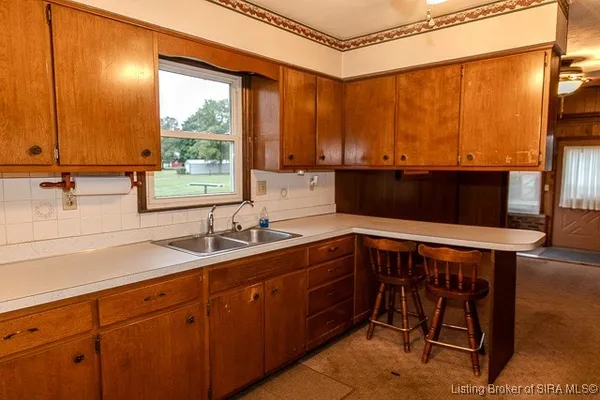 $299,900 | 6734 State Highway 7, Madison, IN 47250