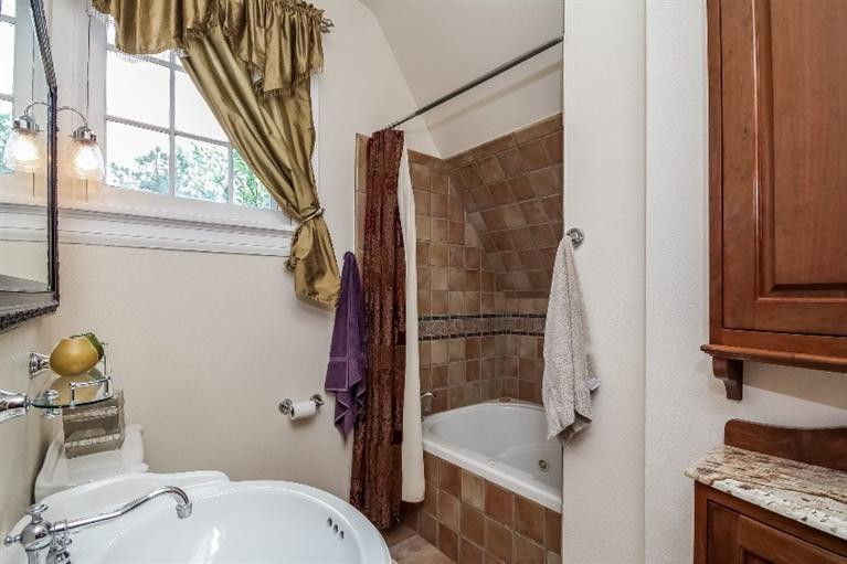 1044 Ferdon Road Ann Arbor, MI 48104 - Photo 23 of 41 Photo 23