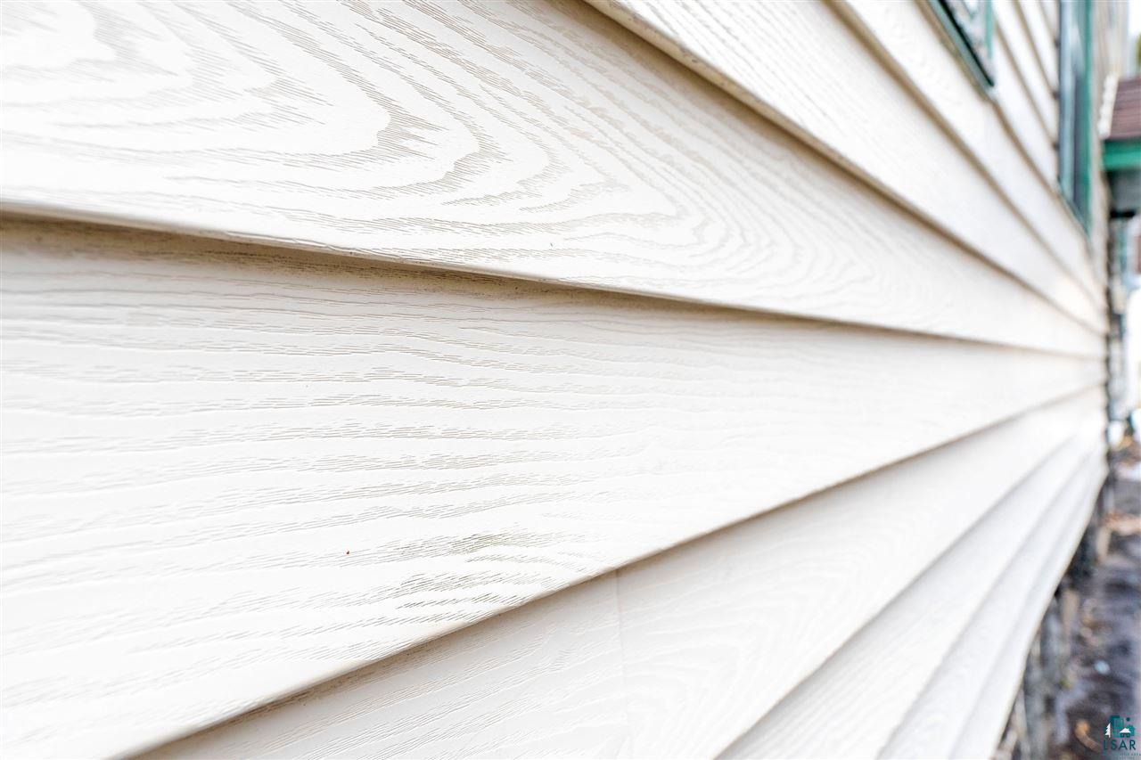 105 4th Street Proctor, MN 55810 - Photo 3 of 35 Vinyl Siding