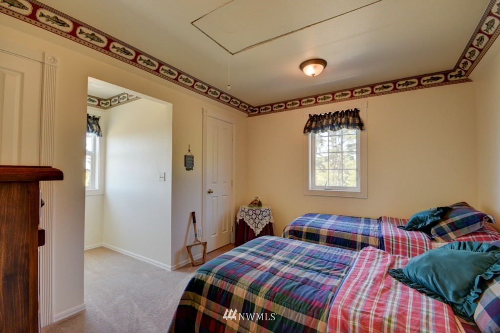 4650 Moran Road Oak Harbor, WA 98277 - Photo 13 of 25 Gallery Image 13