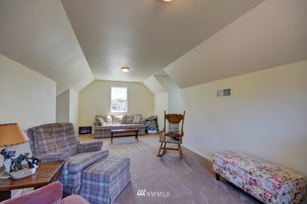 4650 Moran Road Oak Harbor, WA 98277 - Photo 16 of 25 Gallery Image 16