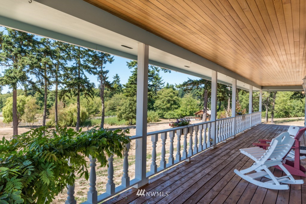 4650 Moran Road Oak Harbor, WA 98277 - Photo 3 of 25 Gallery Image 3