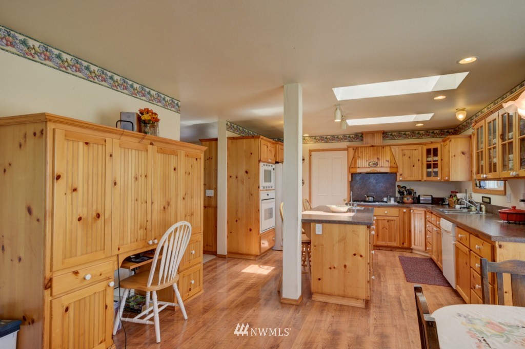 4650 Moran Road Oak Harbor, WA 98277 - Photo 8 of 25 Gallery Image 8