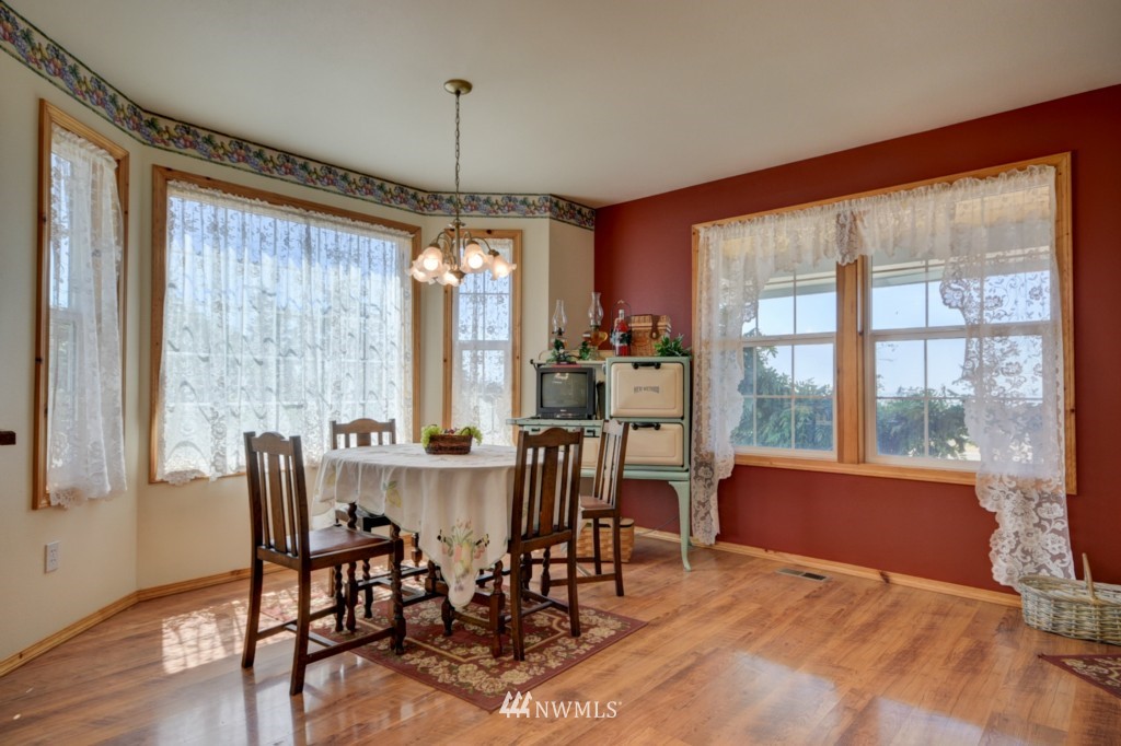 4650 Moran Road Oak Harbor, WA 98277 - Photo 10 of 25 Gallery Image 10
