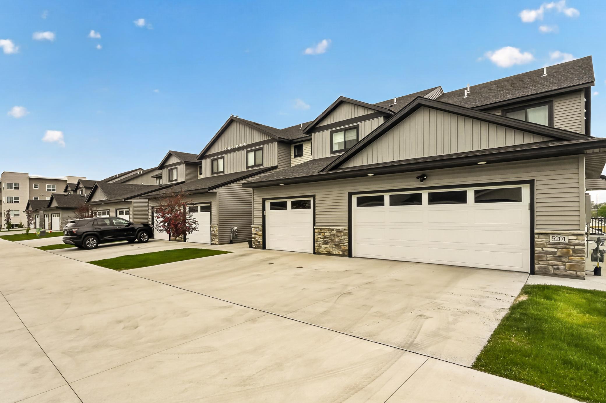 5205 Harvest Sq Place Northwest Rochester, MN 55901 - Photo 3 of 28
