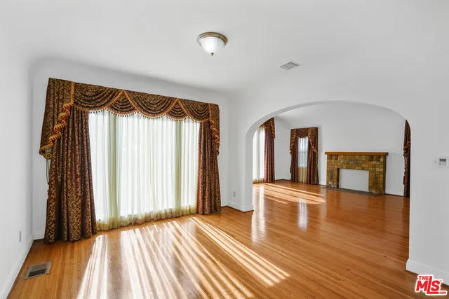 $1,500,000 | 5133 Brynhurst Avenue, View Park, CA 90043