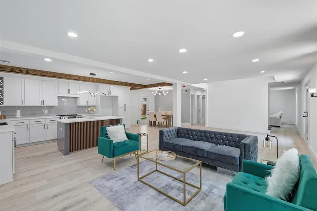 $399,000 | 1703 Foster Drive, Arlington, TX 76012