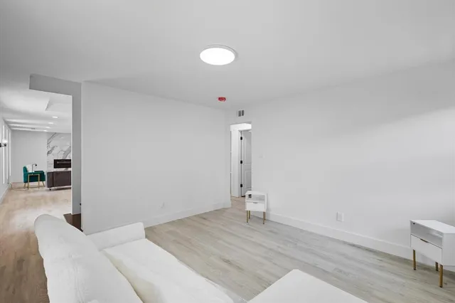 $399,000 | 1703 Foster Drive, Arlington, TX 76012