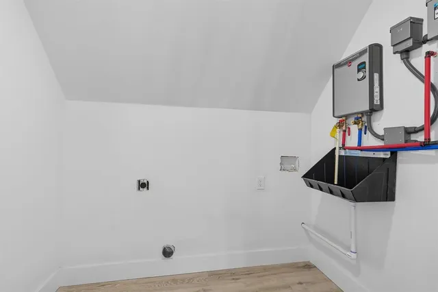 $399,000 | 1703 Foster Drive, Arlington, TX 76012