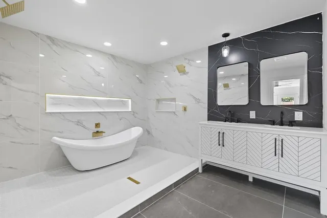 $399,000 | 1703 Foster Drive, Arlington, TX 76012