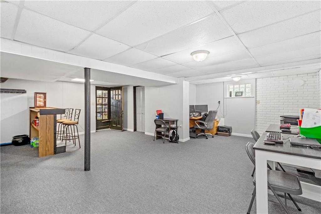 1805 Devonshire Road Coraopolis, PA 15108 - Photo 22 of 25 Gallery Image 22