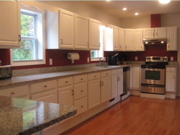 42 Howeville Road Fitzwilliam, NH 03447 - Photo 3 of 36