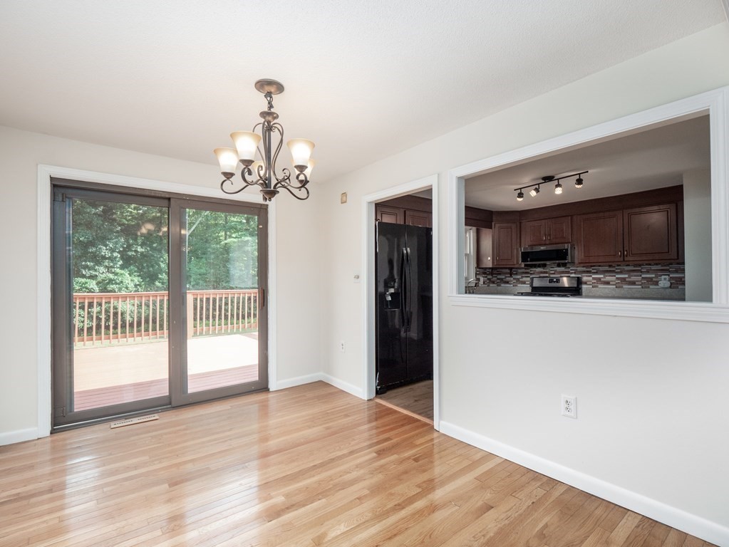 21 Winsor Road Billerica, MA 01821 - Photo 8 of 41