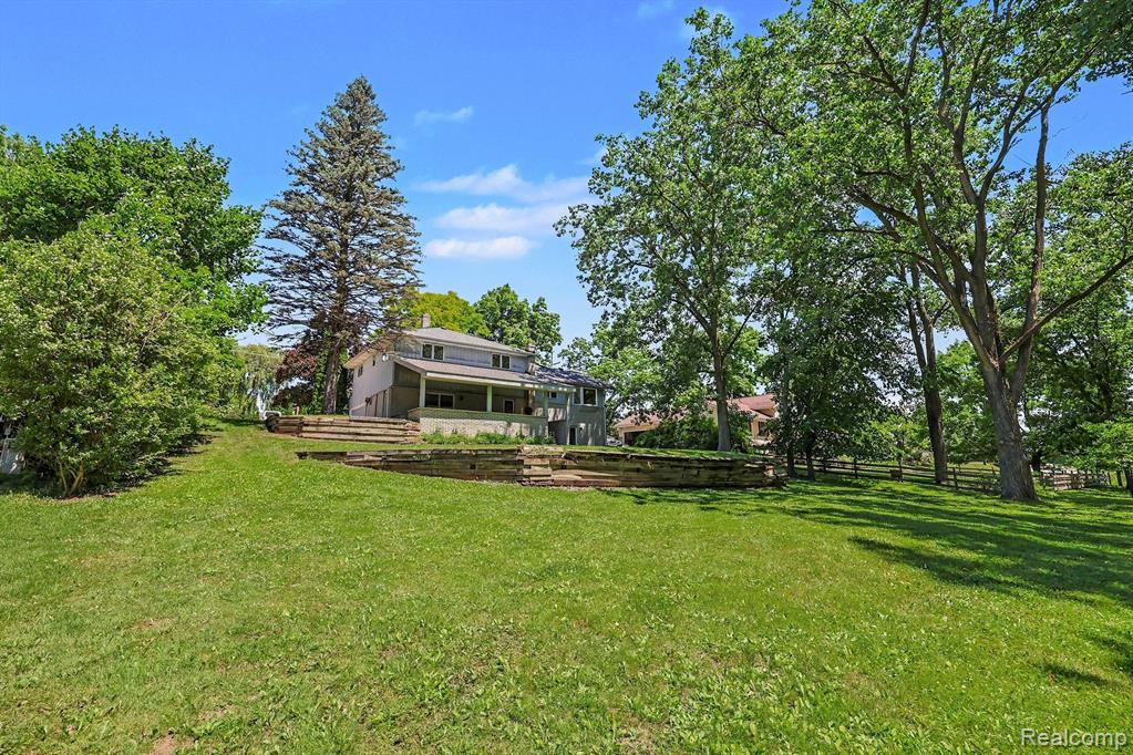1457 West Avon Road Rochester Hills, MI 48309 - Photo 33 of 42