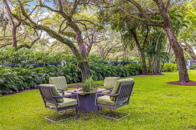 $7,350,000 | 8941 Southwest 65th Court, Pinecrest, FL 33156