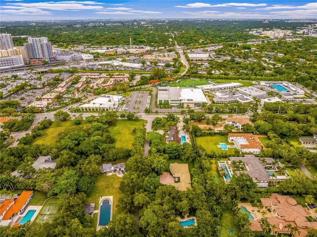 $7,350,000 | 8941 Southwest 65th Court, Pinecrest, FL 33156