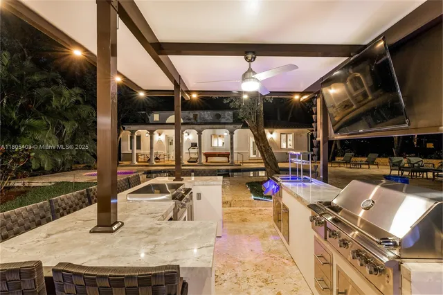 $7,350,000 | 8941 Southwest 65th Court, Pinecrest, FL 33156