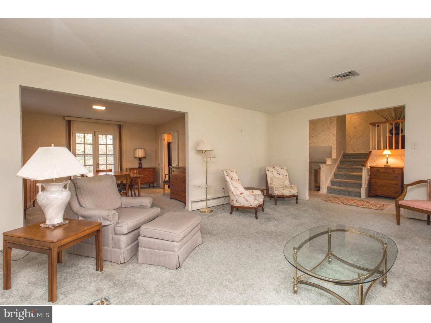 1823 Jody Road Jenkintown, PA 19046 - Photo 7 of 25 Living Room