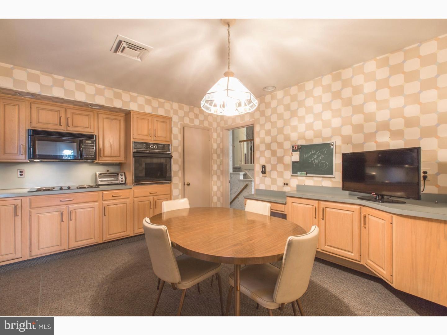 1823 Jody Road Jenkintown, PA 19046 - Photo 10 of 25 Kitchen