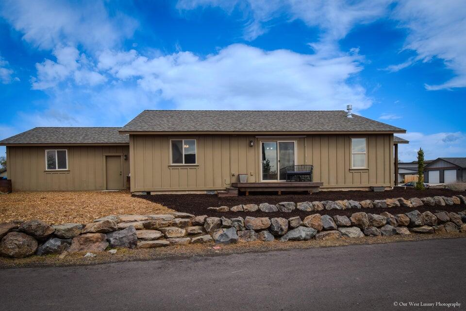 2321 Northeast Colleen Road Prineville, OR 97754 - Photo 20 of 22 20 Side
