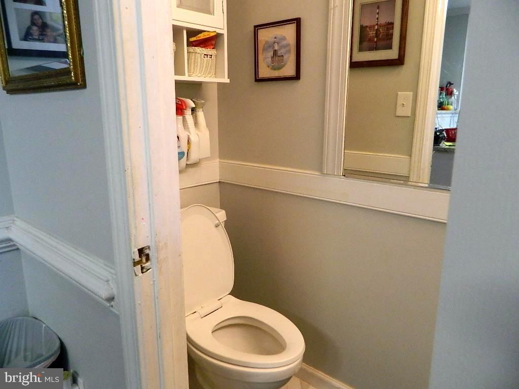 132 West Strasburg Road Front Royal, VA 22630 - Photo 14 of 39 Entry Half Bath