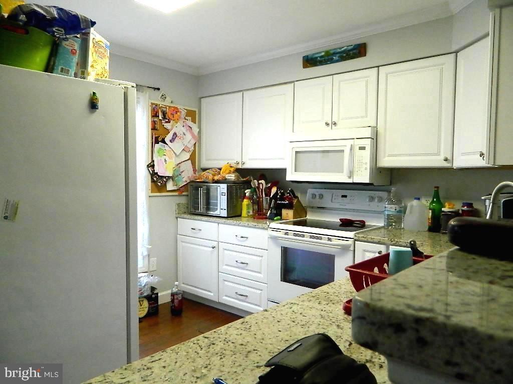 132 West Strasburg Road Front Royal, VA 22630 - Photo 15 of 39 Kitchen