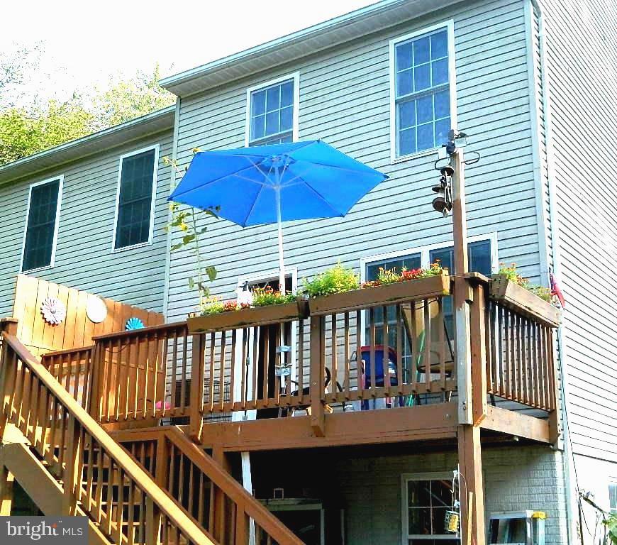 132 West Strasburg Road Front Royal, VA 22630 - Photo 5 of 39 Back Deck