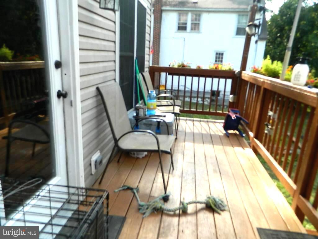 132 West Strasburg Road Front Royal, VA 22630 - Photo 7 of 39 Back Deck