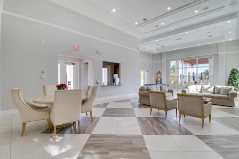 $675,000 | 5242 Cambridge Court, Palm Beach Gardens, FL 33418