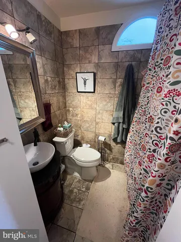 $3,000 | 717 Kearny Street Northeast, Washington, DC 20017