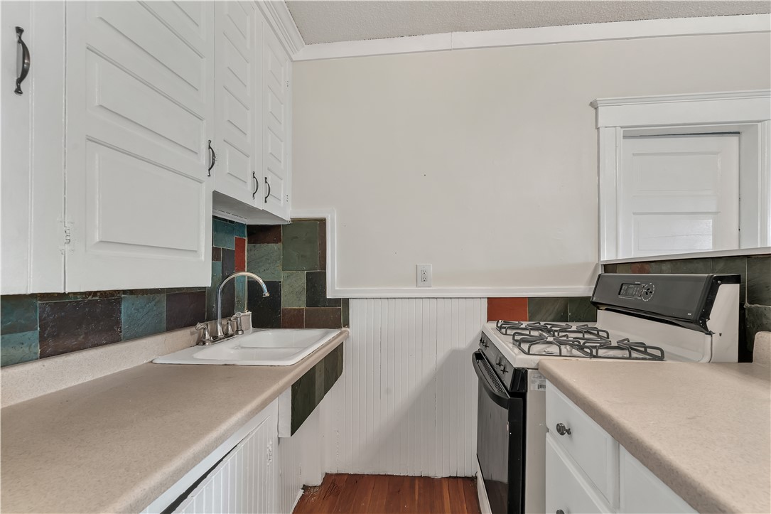 420 Rathbun Street Woonsocket, RI 02895 - Photo 14 of 39