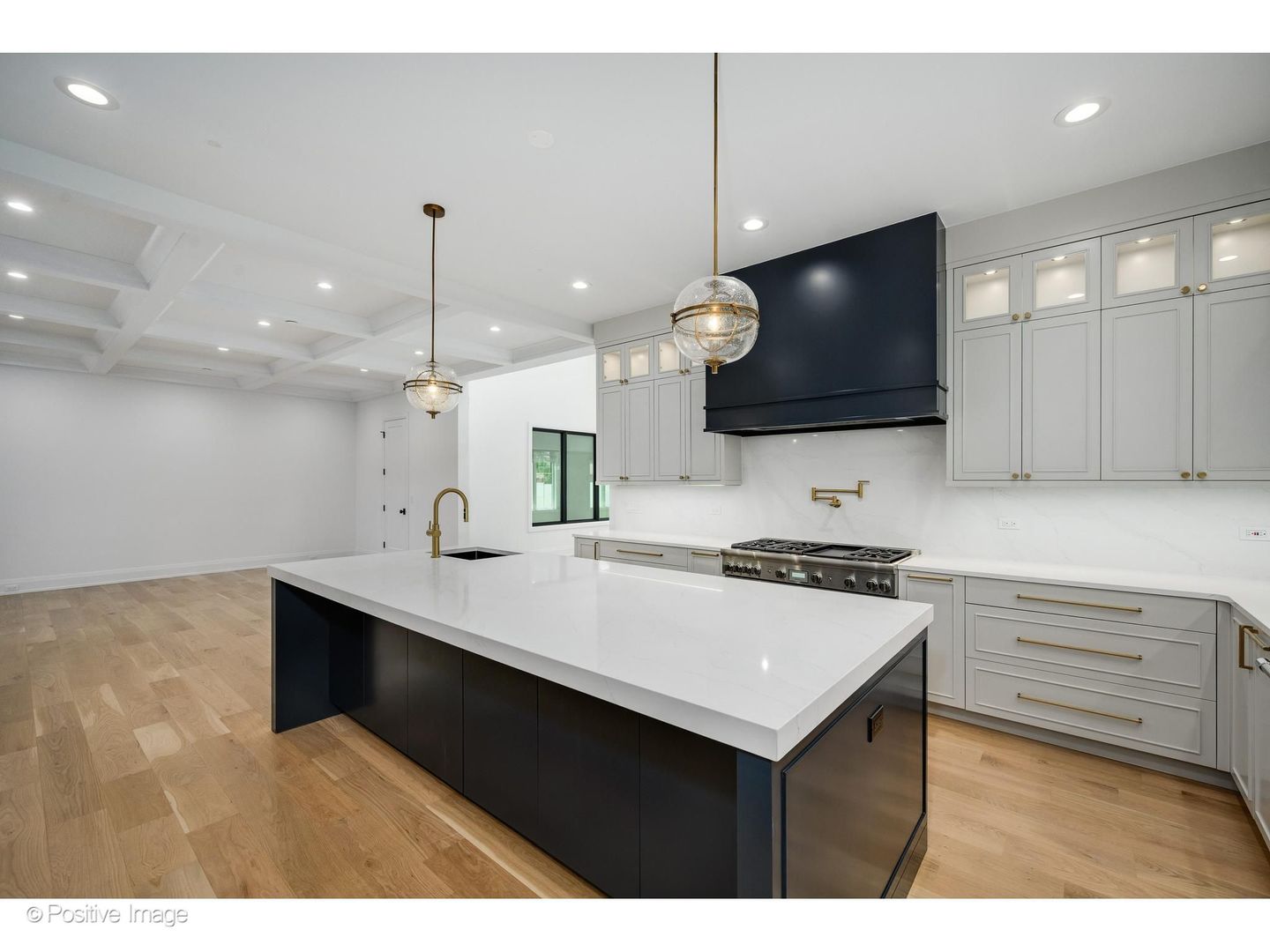 1851 Oakwood Road Northbrook, IL 60062 - Photo 12 of 56