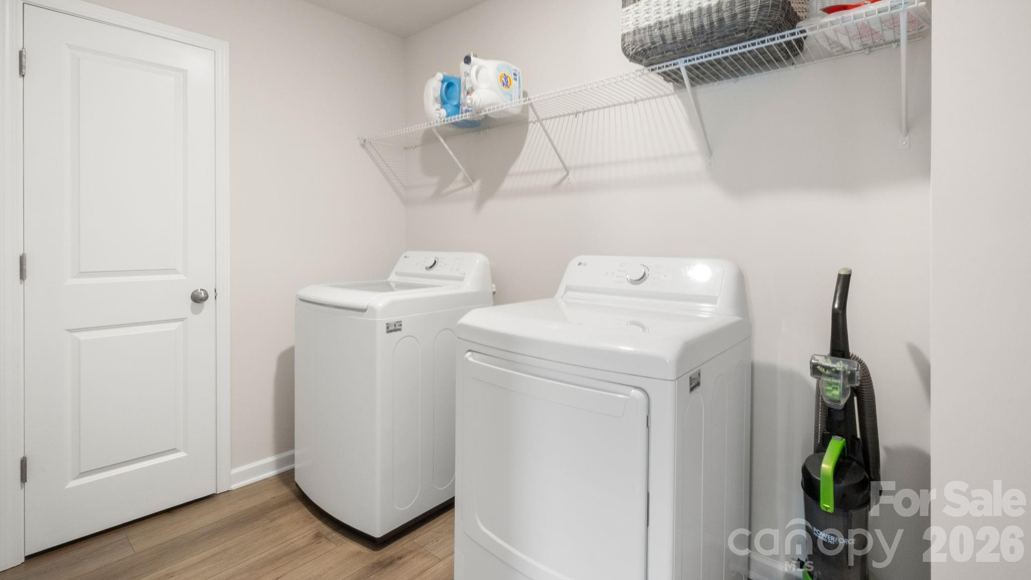 1615 Spring Edgemoor Sc 29712 Edgemoor, SC 29712 - Photo 24 of 30 a utility room with dryer and washer