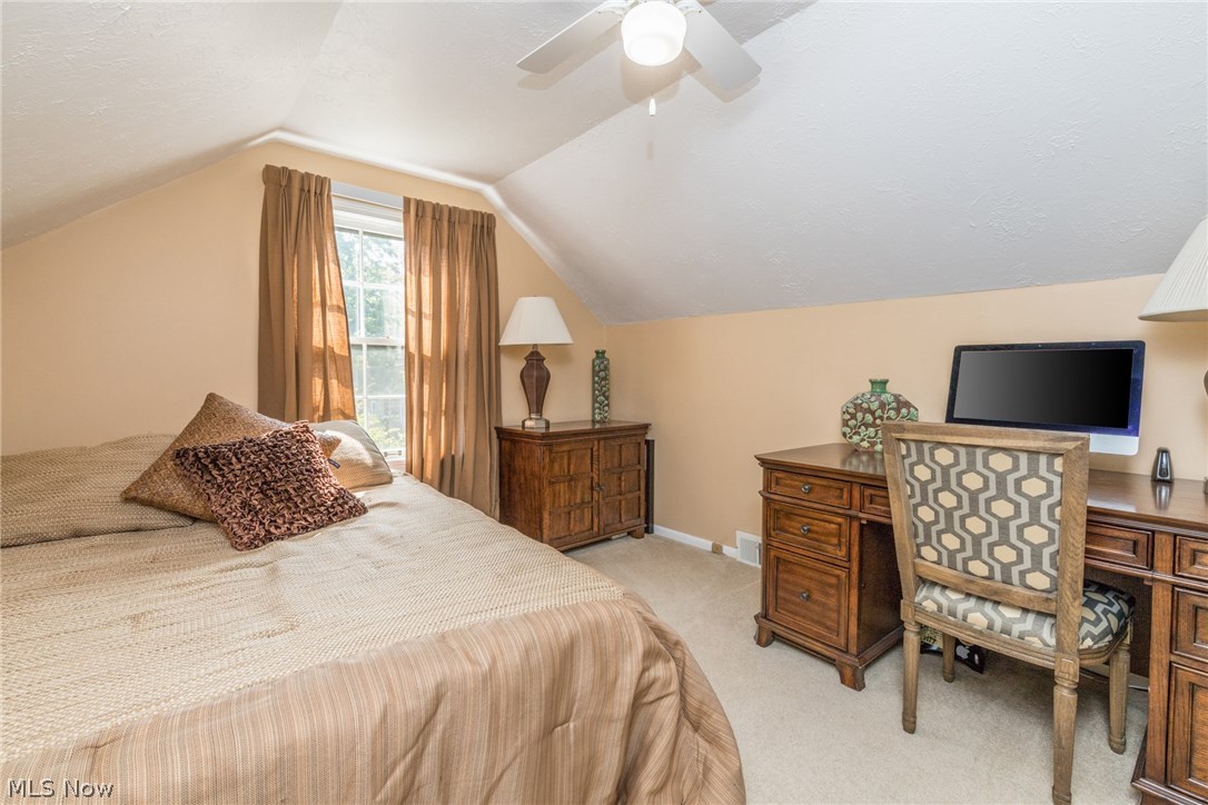 1394 Willshire Road Cleveland, OH 44124 - Photo 19 of 35 Gallery Image 19