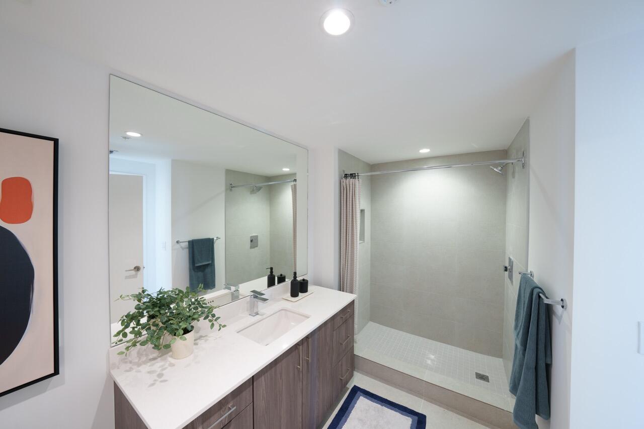 450 Southwest 5th Street, Unit 401 Miami, FL 33130 - Photo 16 of 32 DSC01782 Large