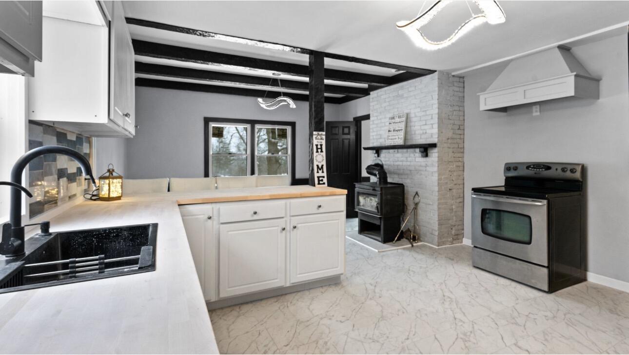 212 Montello Street Lewiston, ME 04240 - Photo 8 of 50 IMG_2418