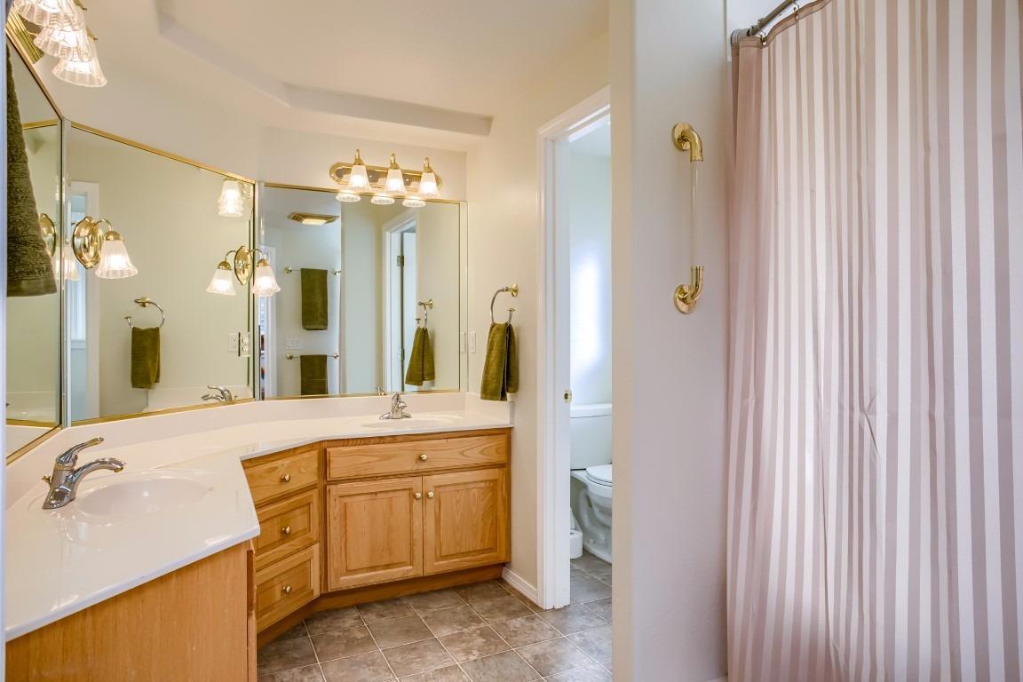 3700 North Roxy Drive Medford, OR 97504 - Photo 10 of 24 Additional Photo