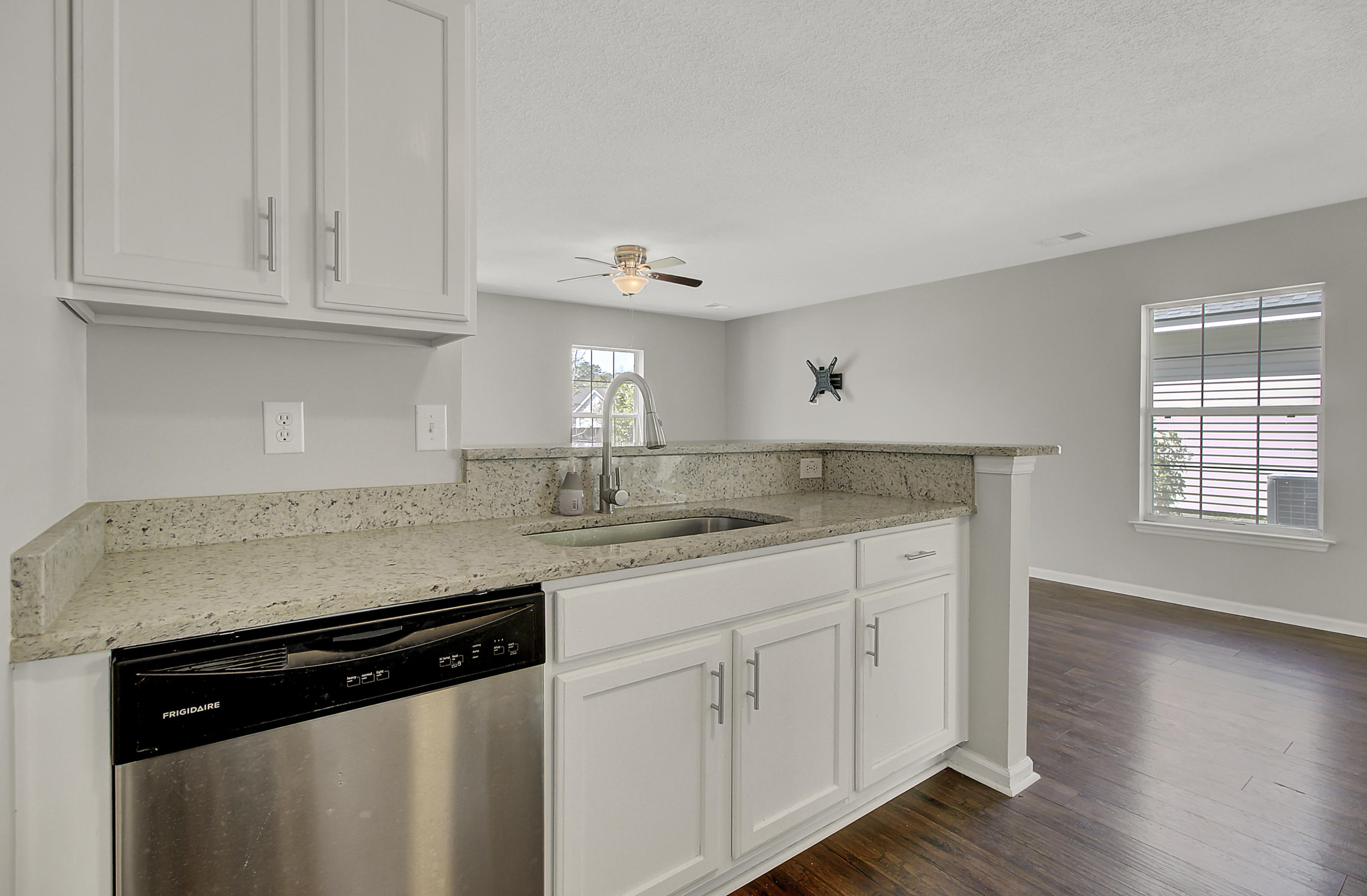 182 2 Pond Loop Ladson, SC 29456 - Photo 5 of 30 14