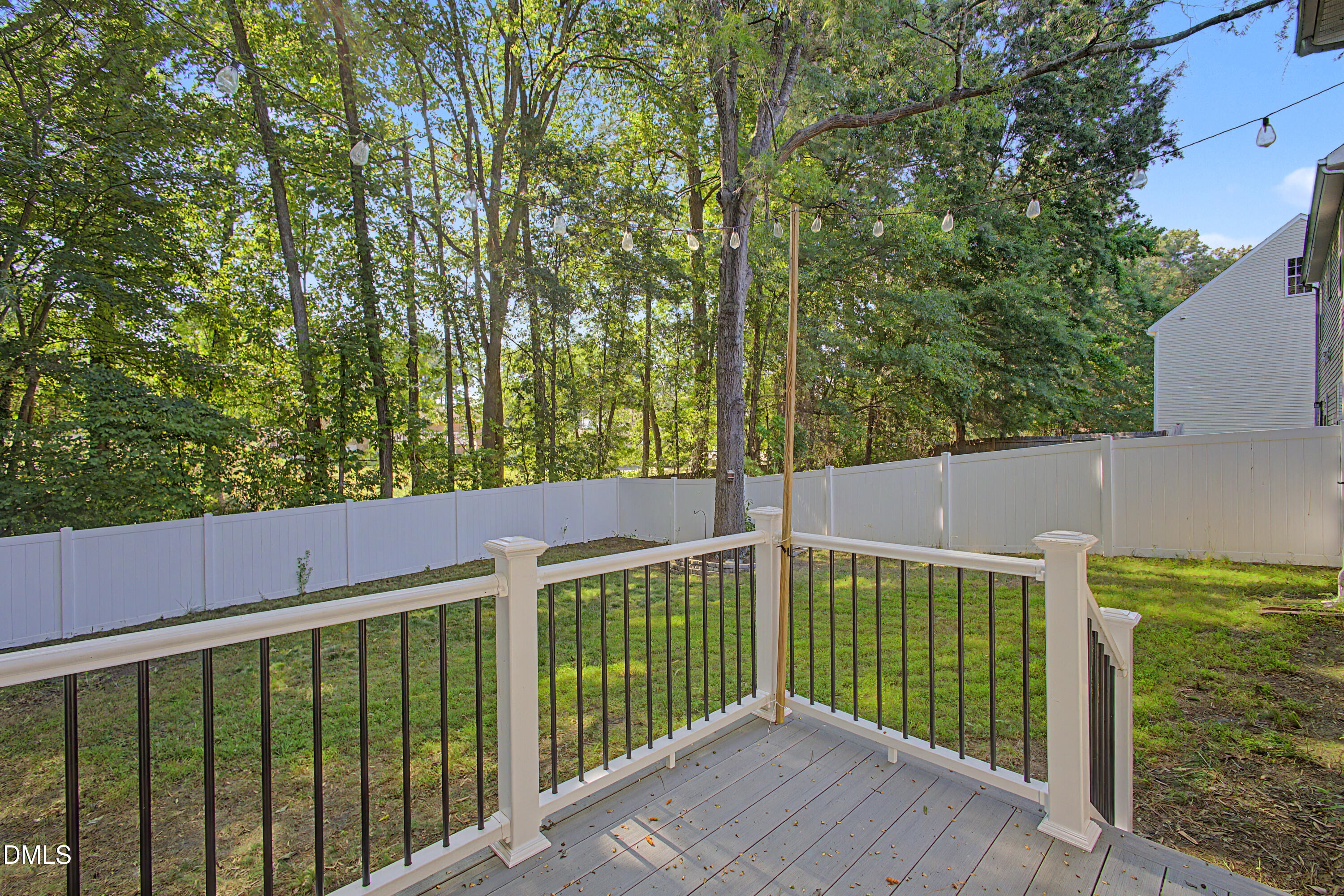 2924 Smooth Stone Trail Raleigh, NC 27610 - Photo 4 of 30